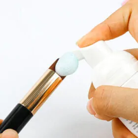Expert čistící pěna obličeje a řas 100ml + odličovací štětec bílý
